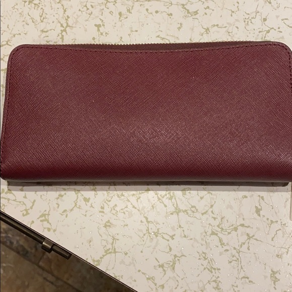 Michael Kors purse with matching wallet. (real) - Picture 3 of 8